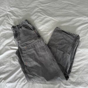 Mid rise, full length double knee pants.